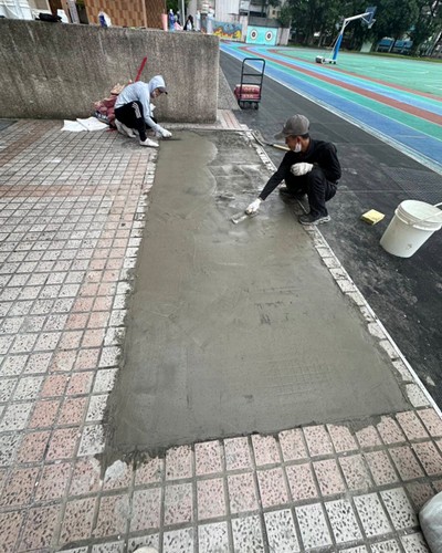 台北水泥工程, 台北學校操場水泥工程, 台北水泥地鋪面, 台北地坪水泥粉刷施作, 台北泥作師傅, 台北泥作工程, 台北土水師傅
