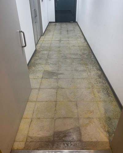 台北舊屋翻新, 台北塑膠地板施工, 台北拼貼地板, 台北泥作工程, 台北地板工程, 台北泥作師傅, 台北泥作工程, 台北土水師傅