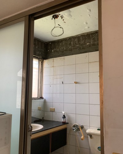 台北中和塑膠天花板施工, 台北中和PVC塑膠天花板施工, 台北中和老屋改造, 台北中和廁所天花板台北舊屋翻新, 台北中和泥作師傅, 台北中和泥作工程, 台北中和土水師傅